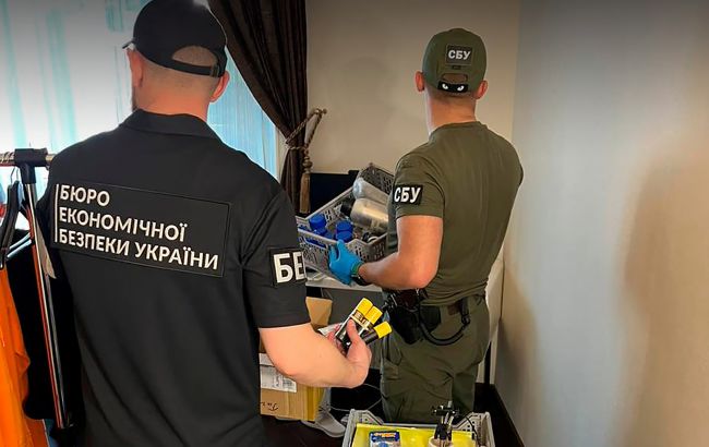 Завозили сигарети з наркотиками. У Волинській області БЕБ виявило торгівців контрабандою