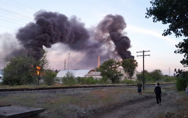 Україна влаштувала атаку на військовий аеродром, НПЗ та електропідстанції РФ, - джерело