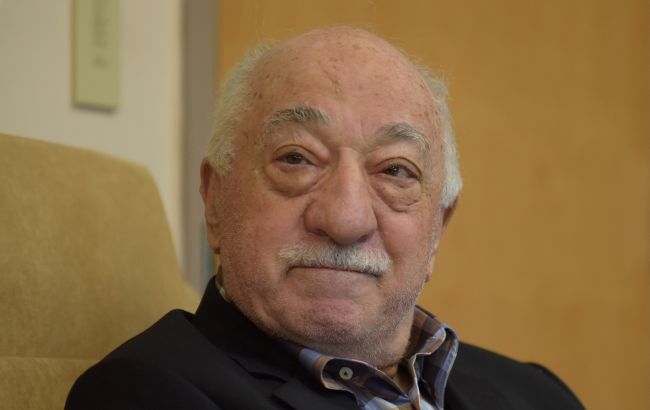 Від наставника до заклятого ворога. Ким був Фетхуллах Ґюлен і чому його боявся Ердоган