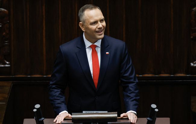 У Польщі офіційно новий президент: хто такий Кароль Навроцький