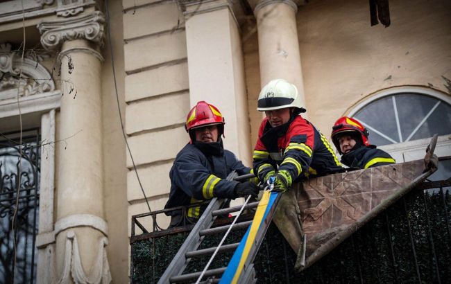 В Одессе умерла одна из женщин после обвала балкона, еще одна в реанимации