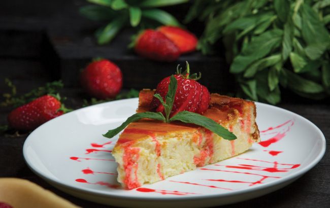 Смак дитинства: рецепт сирної запіканки з простих інгредієнтів