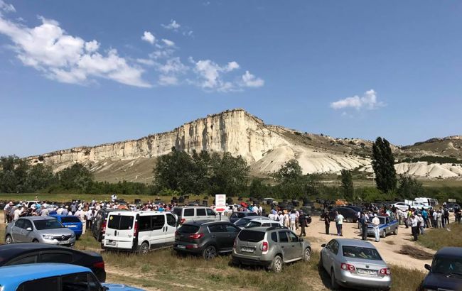 В Крыму силовики РФ заблокировали базу отдыха перед акцией крымских татар