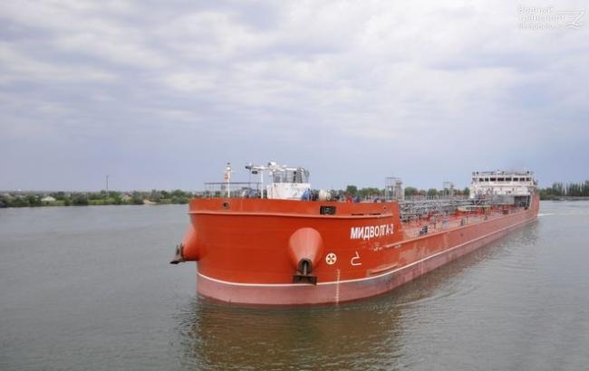 У берегов Барселоны торговое судно РФ столкнулось с рыбацкой лодкой, два человека пропали