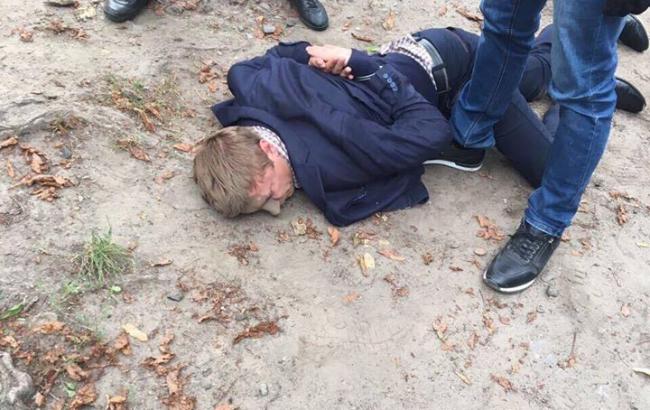 У Київській області затримали голову земельної комісії за вимагання 70 тис. доларів хабара