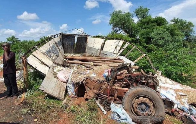 В Мали грузовик врезался в автобус: погибли около 40 человек