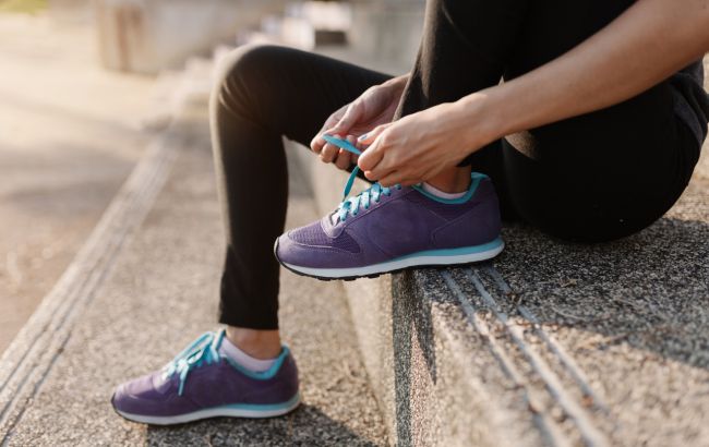 Головна ознака під час ходьби, яка вказує, що взуття неправильного розміру