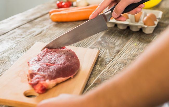 Буде соковитим та ароматним: скільки часу треба маринувати курку і м'ясо для шашлику