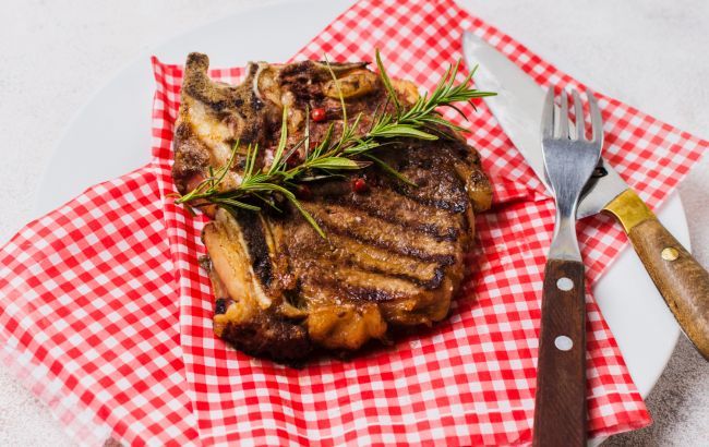 Що буде, якщо їсти стейк 7 днів поспіль: несподівані результати