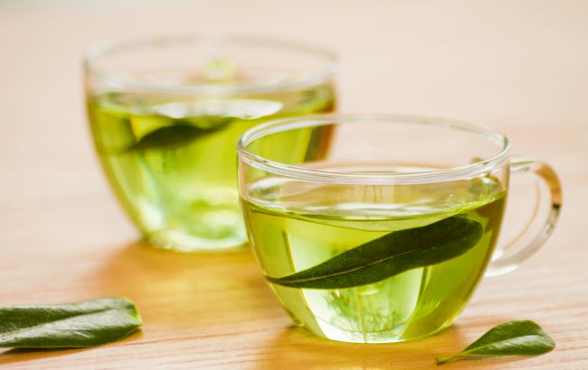 4 вітаміни, які не можна поєднувати із зеленим чаєм