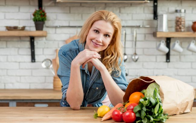 Топ-5 суперфудів, які має їсти кожна жінка: перевірте свій раціон