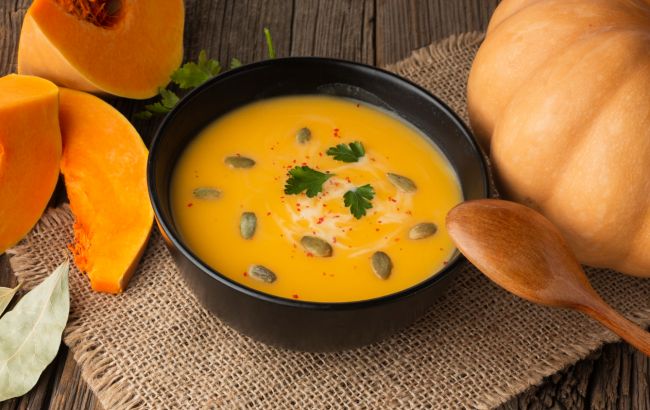 Осінній хіт: рецепт найсмачнішого гарбузового крем-супу