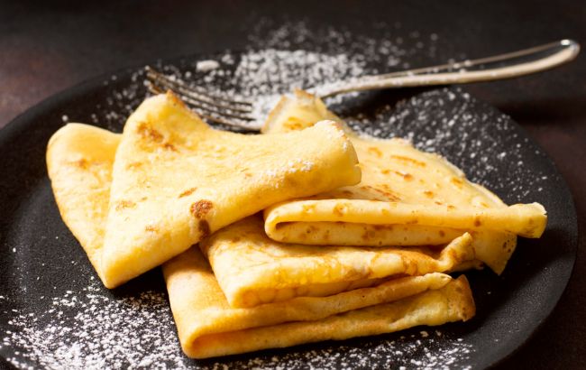 Простий секрет ніжних та ідеальних млинців: легко смажаться та не рвуться