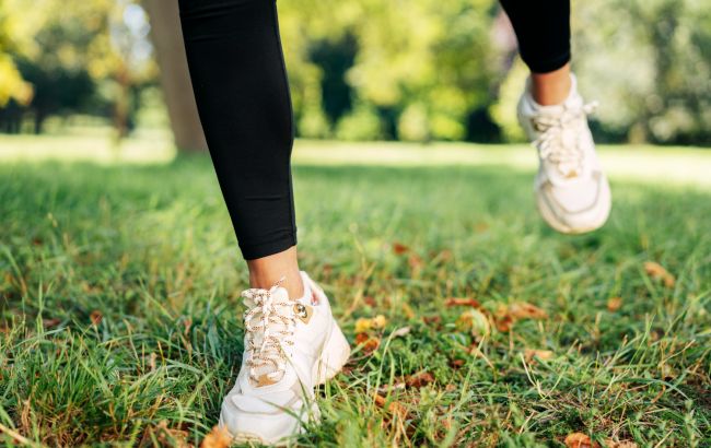 8 ошибок во время ходьбы, которые незаметно ускоряют старение тела