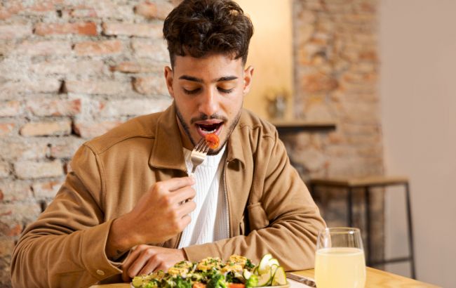 Не всі це знають: ось що корисно зробити після прийому їжі