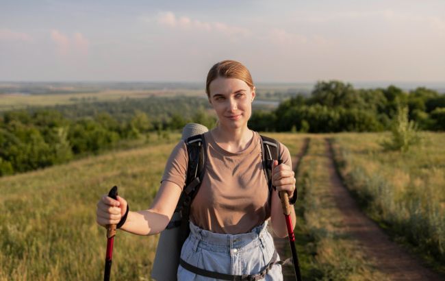 Як правильно підготуватися та піти у свій перший похід: 10 практичних порад