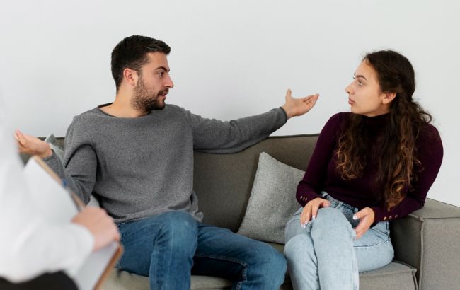 "Я не просила ваших порад": хитрість, як відповісти ввічливо на порушення кордонів