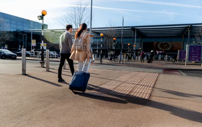 Не только военнообязанных. Вот кого еще из украинцев не выпустят за границу