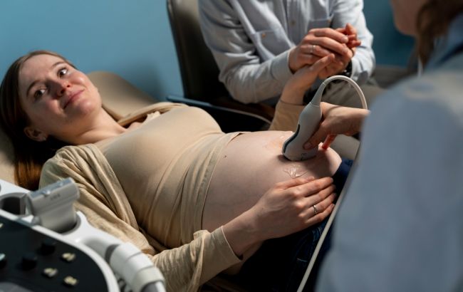 Де категорично не варто народжувати та чи можна їсти плаценту: вся правда