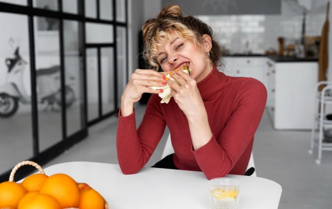 Різке збільшення апетиту перед менструацією - норма чи тривожний сигнал?