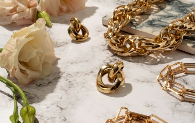 Догляд за ювелірними прикрасами: ось як часто їх потрібно чистити