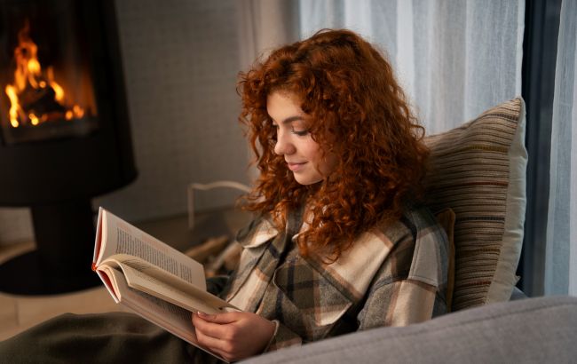 Топ-4 захоплюючих книжкових серій, які варто прочитати від початку до кінця