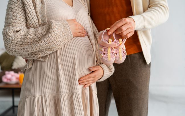 Гінеколог розповіла, чи існує "ідеальний вік" для материнства