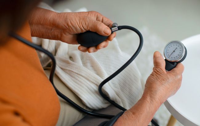 11 корисних продуктів, які варто їсти, якщо у вас високий тиск