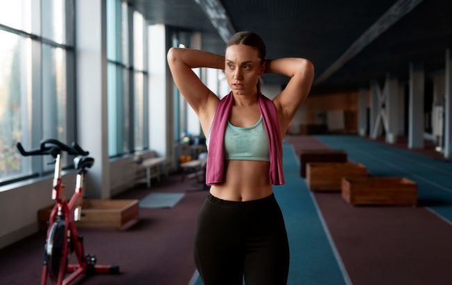 5 найкращих вправ, які допоможуть отримати тонку талію та підтягнутий живіт