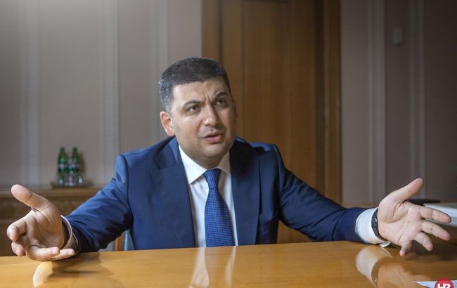 Гройсман обвинил силовые структуры в "крышевании" контрабанды на таможне