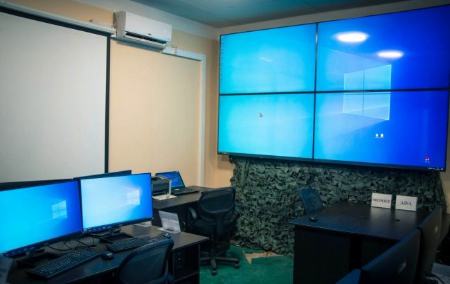 В сети показали центр видеоразведки, который купили волонтеры с фондом Порошенко