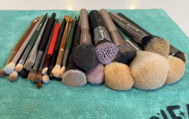 Як мити кисті для макіяжу: швидкий і ефективний метод