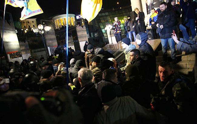 В Киеве на Майдане произошли потасовки
