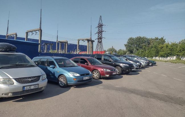 Водителям рассказали, кто не сможет растаможить "евробляху" и останется без авто