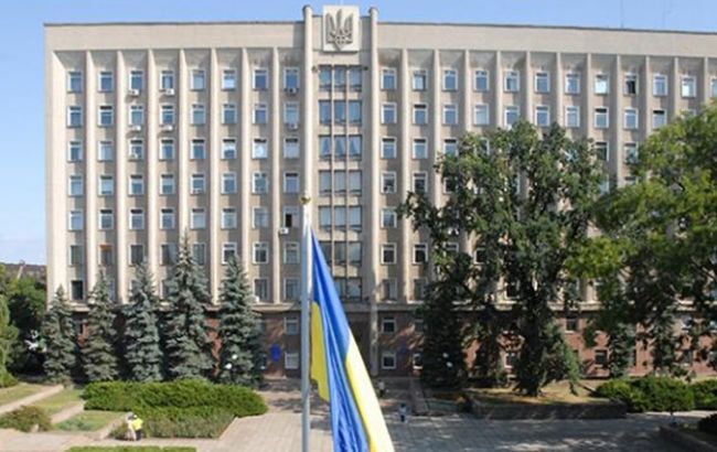 В Николаевском облсовете взломали дверь и пытаются отстранить главу