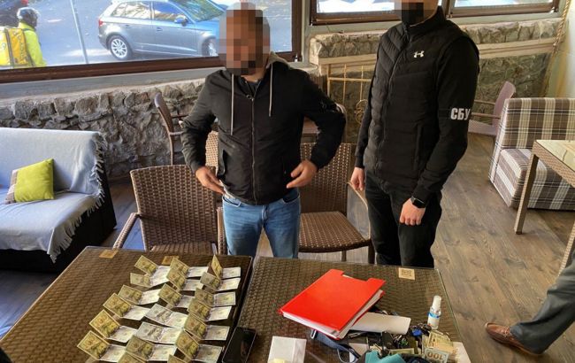 Главу управления департамента архитектуры КГГА подозревают в вымогательстве