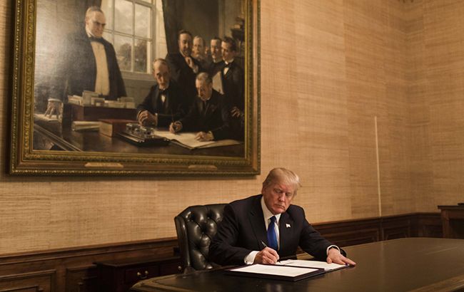 Трамп подписал военный бюджет США с помощью для Украины и санкциями против РФ