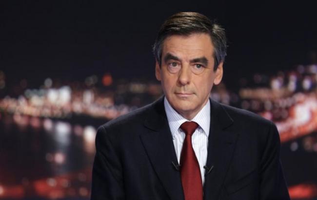 Кандидат в президенты Франции опроверг обвинения прокуратуры в адрес своей супруги