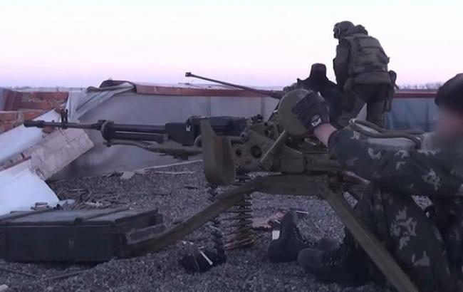 В районе донецкого аэропорта и Авдеевки продолжались бои, - ИС