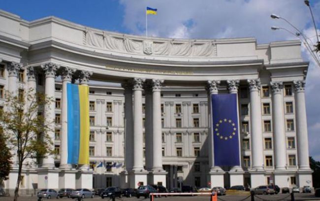 Украине из Канады отправили 11 тонн гуманитарной помощи, - МИД &nbsp;