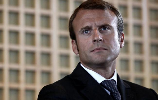 Макрон обговорив з Путіним взаємодію в рамках нормандського формату