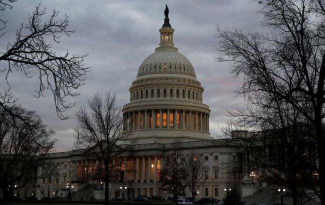 Конгресс США принял оборонный бюджет с военной помощью для Украины