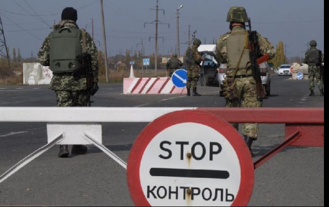 В единственном открытом пункте пропуска из ДНР образовались огромные очереди