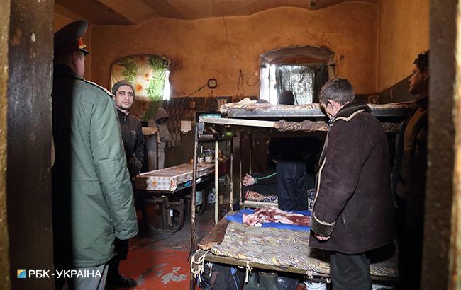 КСУ требует забрать у уголовно-исполнительной службы расследования преступлений в СИЗО