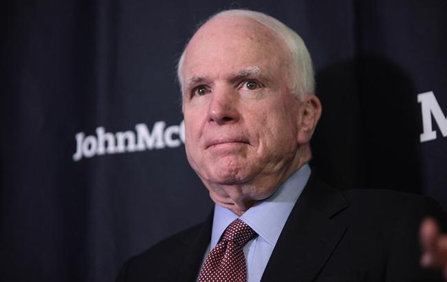 Маккейн приветствовал подписание оборонного бюджета США, названного в его честь