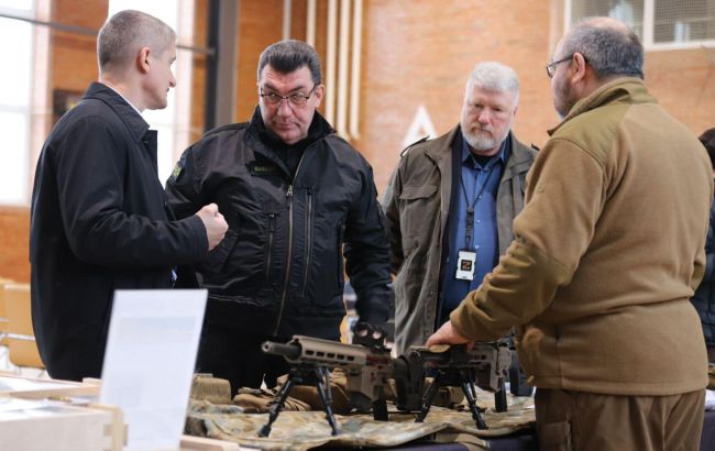 Данілов про війська РФ: Хотіли парад на Хрещатику, а не можуть дійти до меж Донецької та Луганської областей