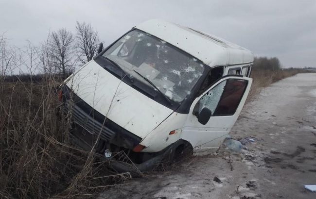 Под Конотопом российские оккупанты обстреляли автомобиль, погибли два человека