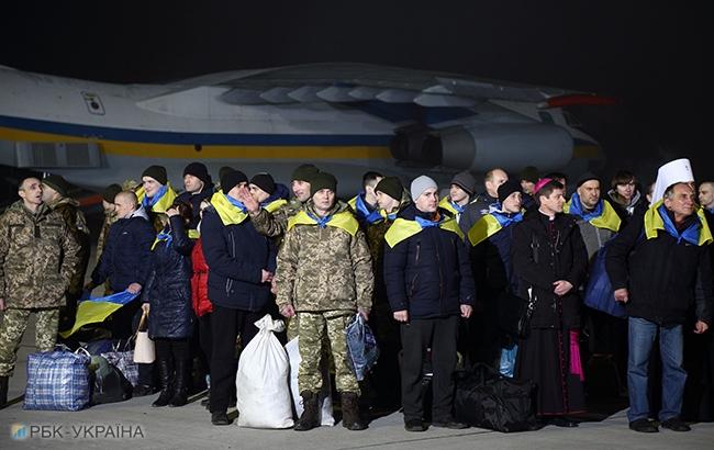 Освобожденные из ОРДЛО заложники просят Францию усилить давление на Россию