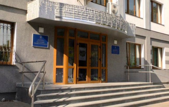 Окупанти влаштували погром у міськраді Бучі та захопили заручників