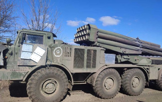 Под Прилуками ВСУ уничтожили вражескую колонну и пополнили свой автопарк российским "Ураганом"